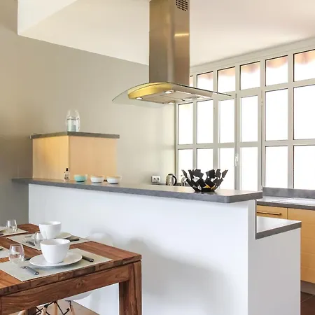 Veillon - 2 Bedrooms - Center *